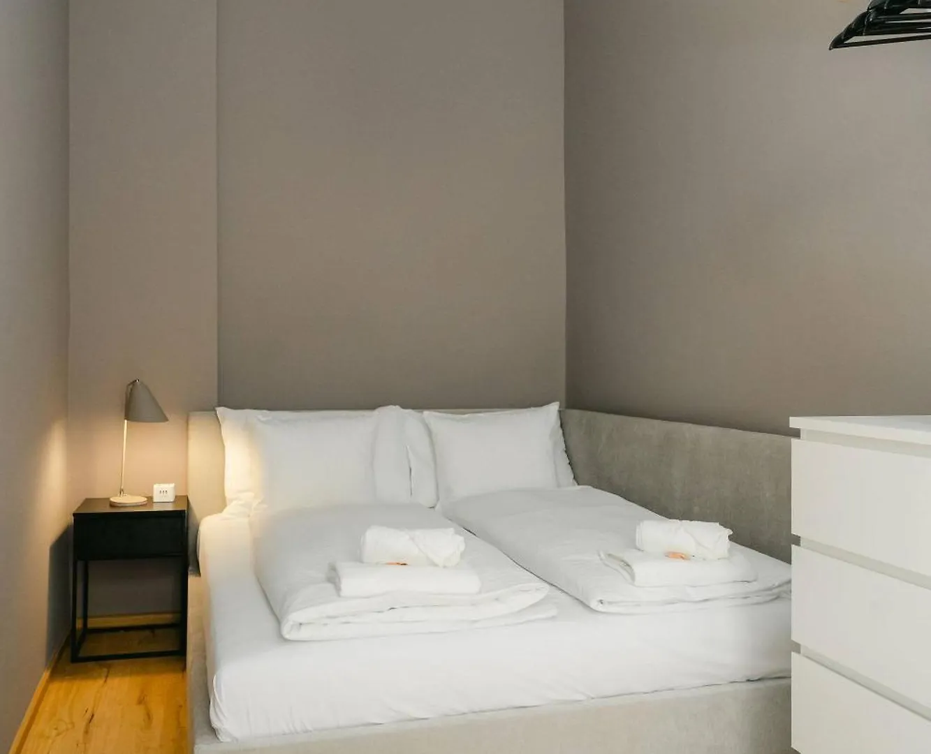 شقة Neat 2Br Perfect For 4 Free Parking فيينا النمسا