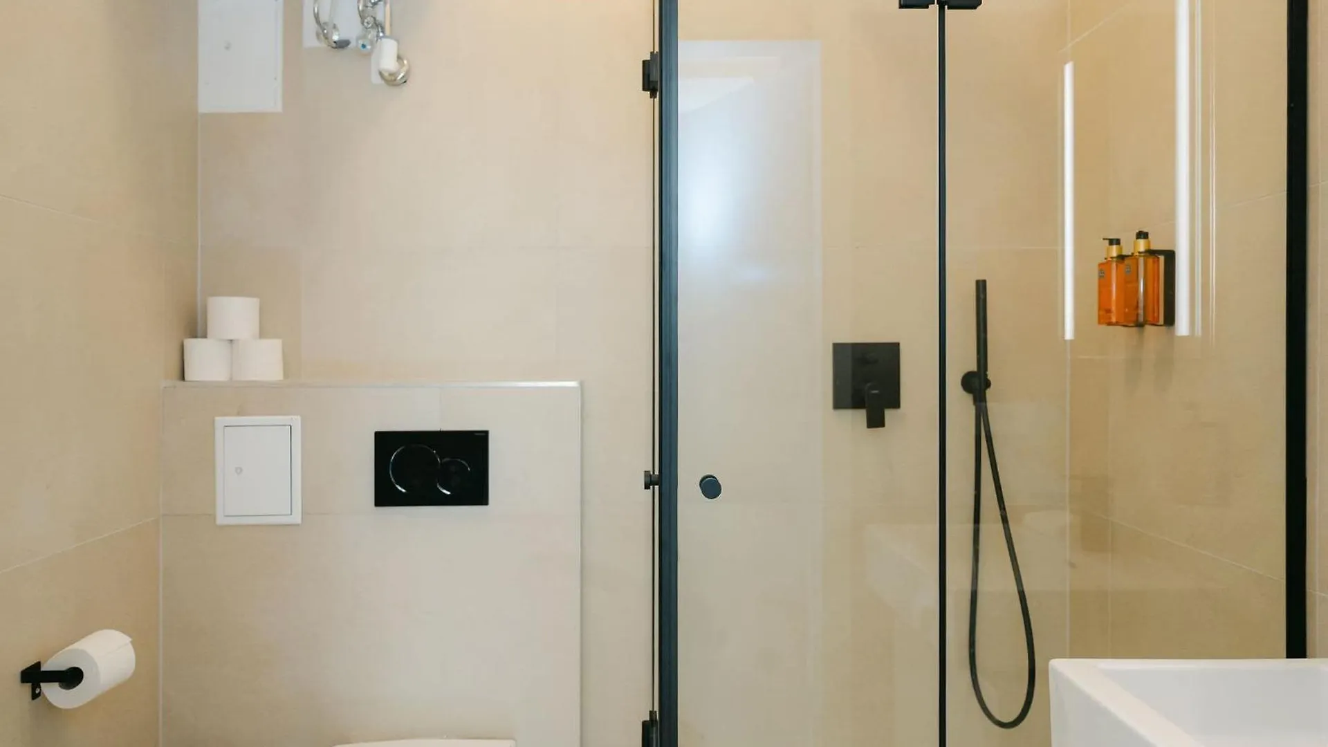 Neat 2Br Perfect For 4 Free Parking Apartamento Viena